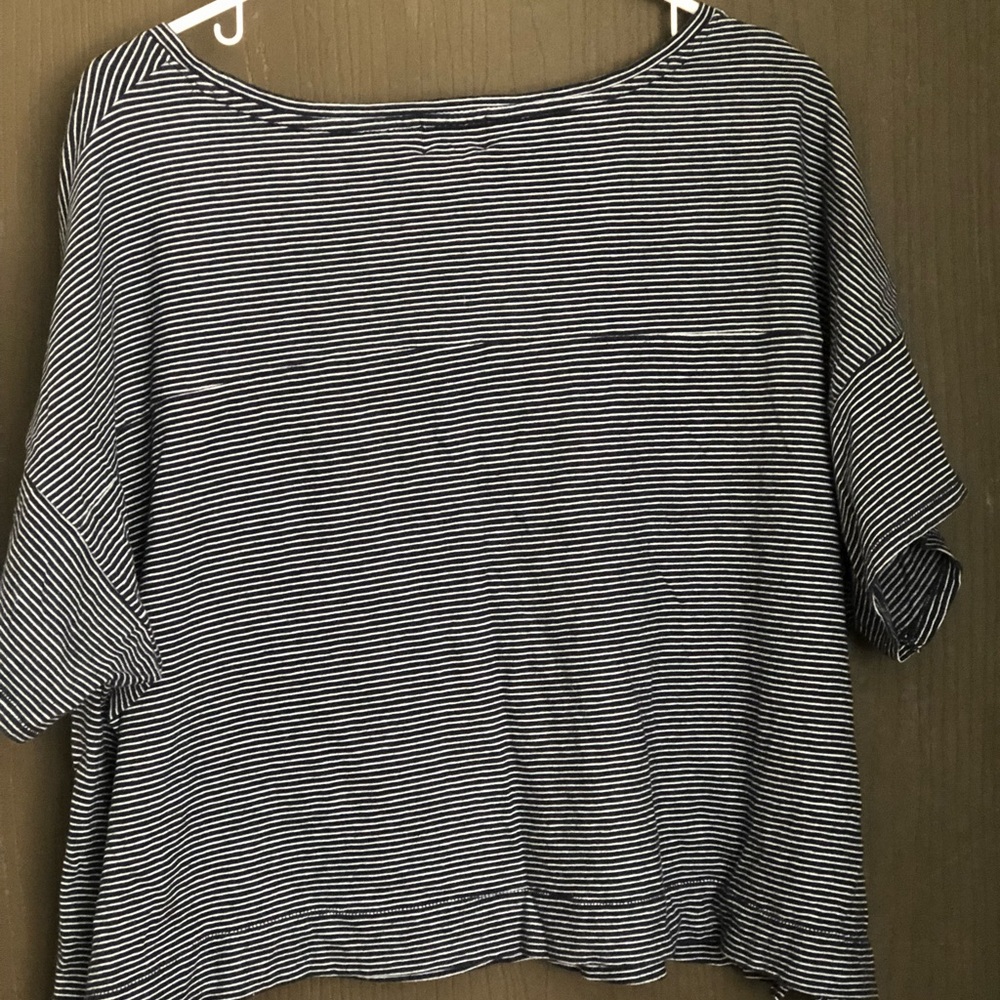 Old Navy top - Picture 4 of 4
